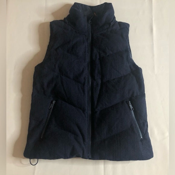 GAP Jackets & Blazers - Gap women’s navy Primaloft wool blend vest size XS